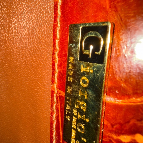 Giorgio’s of Palm Beach, Doctor bag and backpack and shoes. - Picture 7 of 16